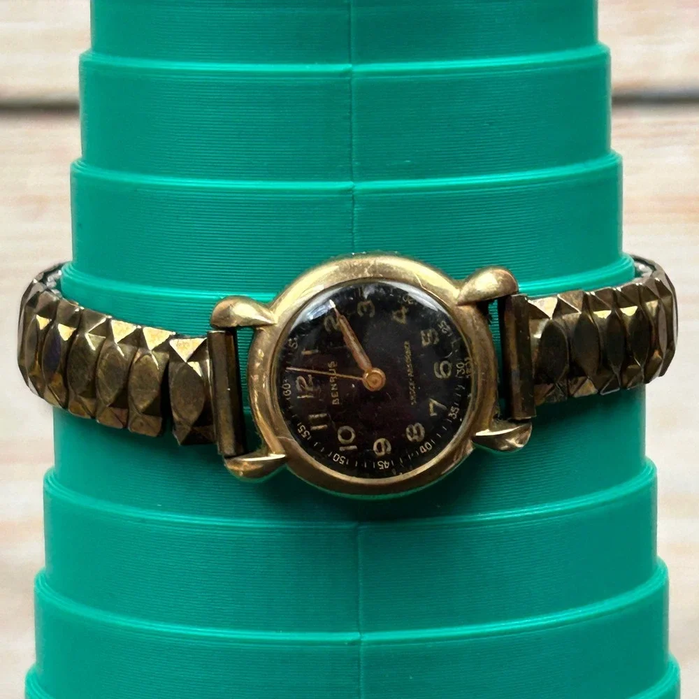 Benrus Vintage Mechanical Watch Black Dial Gold Tone Speidel Band Parts Repair‎